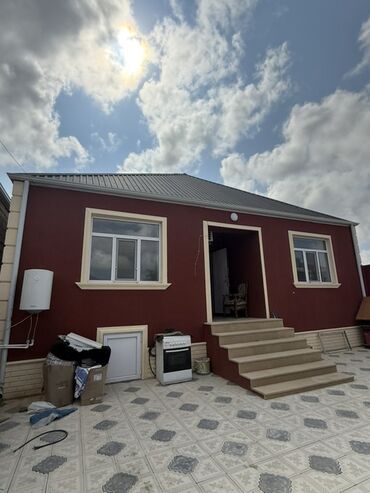 Həyət evləri və villaların satışı: 3 otaqlı, 100 kv. m, Yeni təmirli