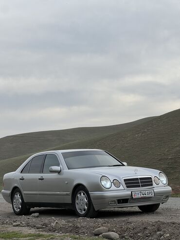 Mercedes-Benz: Mercedes-Benz E-Class: 1996 г., 3.2 л, Автомат, Бензин, Седан