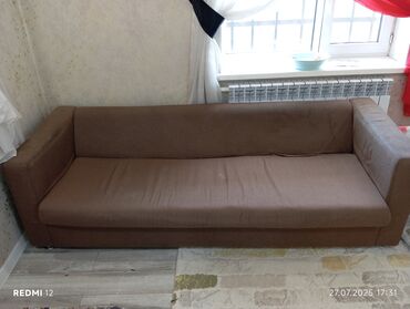 кухонный разделочный стол: Прямой диван, Б/у, Трехместный