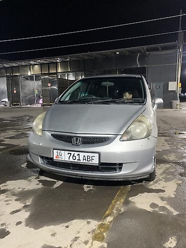 Honda Fit: 2002 г., 1.3 л, Автомат, Бензин, Хэтчбэк