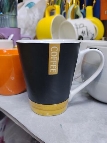 кофе с собой: Кружка для кофе с надписью COFFEE - Материал: керамика/фарфор — 1