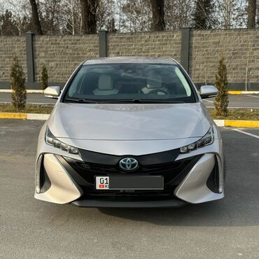 tayota: Toyota Prius: 2017 г., 1.8 л, Вариатор, Электромобиль, Хетчбек