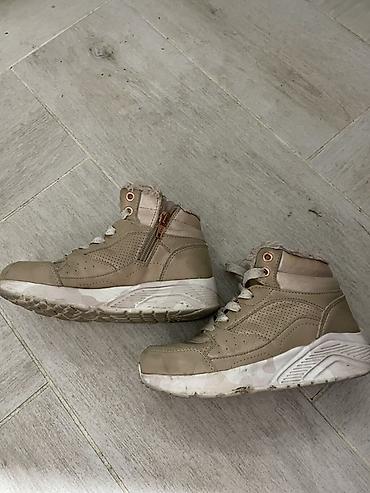 nici: Skechers zimske patike/čizme – bež - Model: visoke patike sa toplom — 2