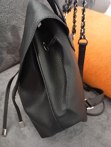 Putni koferi i torbe: Set torbi i tašni – više modela - Elegantna crna tašnica sa metalnim — 36