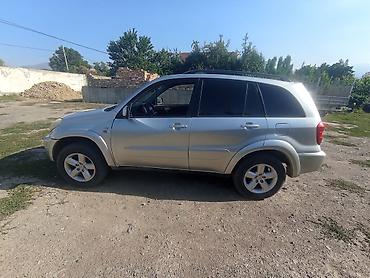 аваринные машины: Toyota RAV4: 2004 г., 2 л, Автомат, Бензин, Внедорожник — 2
