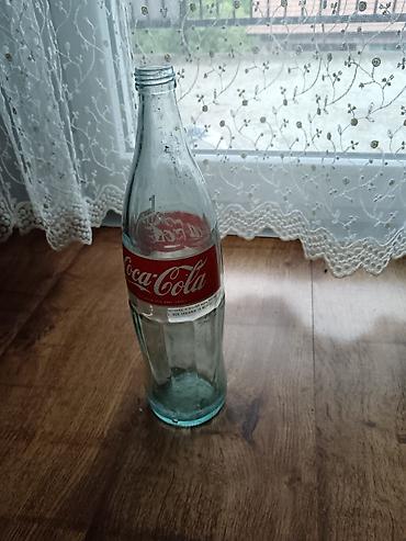 torbe b: Na prodaju stara, originalna staklena flaša od Coca-Cole, zapremine 1 — 2