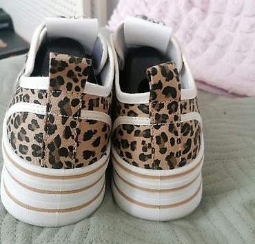 Patike: Patike sa platformom inspirisane leopard dezenom, idealne za — 4