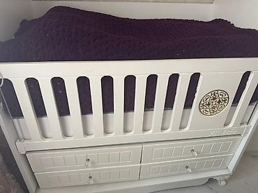 ali bebe mobilya: Uşaq beşiyi – “Ali Bebe” model - Rəng: ağ - Material: MDF/taxta — 2