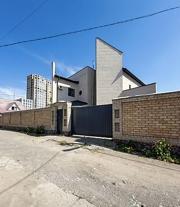 320 м², 6 комнат, Таш-Рабат ТРЦ