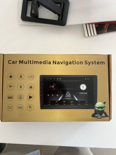 Холодильники для авто: Bu, avtomobillər üçün nəzərdə tutulmuş multimedia naviqasiya