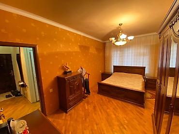 Mənzillər: Satılır: 4 otaqlı mənzil - Yer: 6-cı mikrorayon - Bina: 9 mərtəbəli — 9