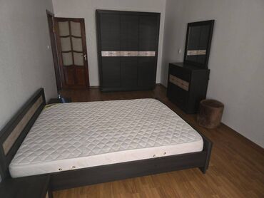 Uzunmüddətli kirayə mənzillər: 9-cu mikrorayon, 85 nömrəli marşrutun dayanacağının düz yanında,9 — 5