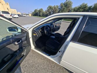 Kia: Kia Optima: 2 l | 2008 il Sedan — 7