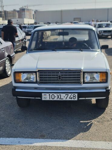 xacmaz masin: VAZ (LADA) 2107: 1.6 l | 2000 il 2618 km Sedan