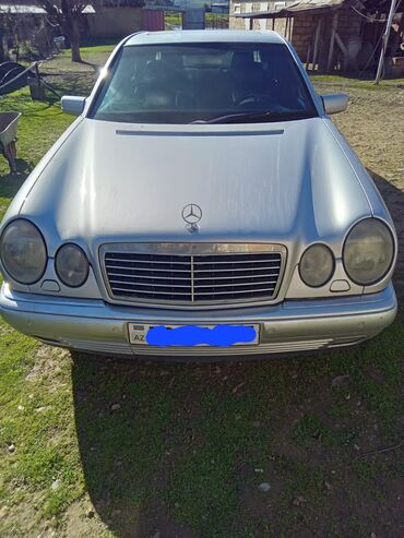 ucuz masin satanlar: Mercedes-Benz E 240: 2.4 l | 1999 il Sedan