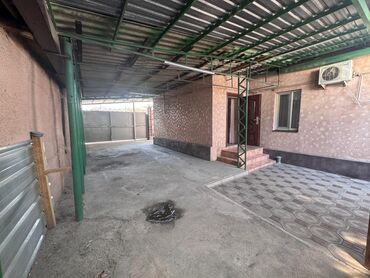 Долгосрочная аренда домов: 60 м², 3 комнаты, Утепленный, Кондиционер, Парковка — 1