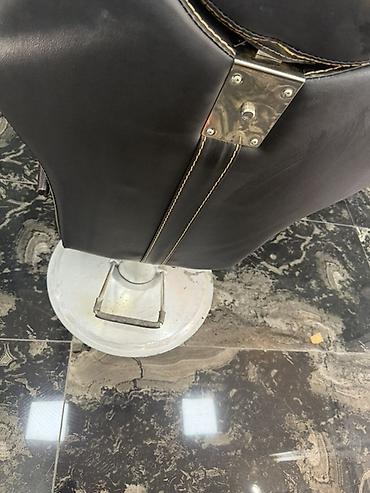 Salon, tibbi kreslolar: İşlənmiş, Saç kəsimi kreslosu — 4