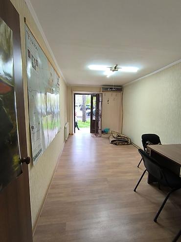аккеме: Продажа офисов 43 м², С ремонтом, Многоэтажное здание, 1 этаж — 7