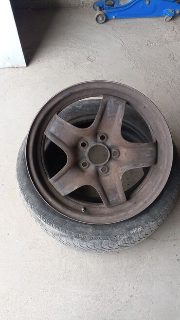 06 diskleri: Opel disqisi 16-liqdi.35 azn