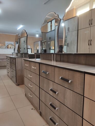 Комоды для одежды: Комод для одежды, Новый, С зеркалом, ЛДСП, цвет - Бежевый, Бесплатная доставка — 8