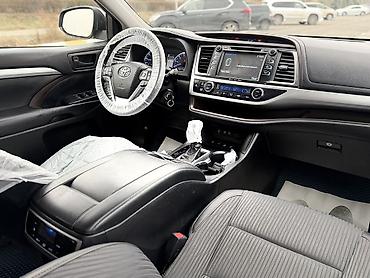 Toyota: Toyota Highlander: 2018 г., 3.5 л, Автомат, Бензин, Кроссовер — 7