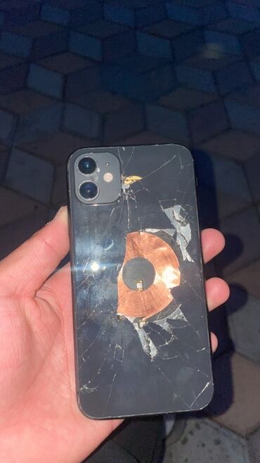 айфоны на запчасти: IPhone 11, Колдонулган, 128 ГБ, Кара