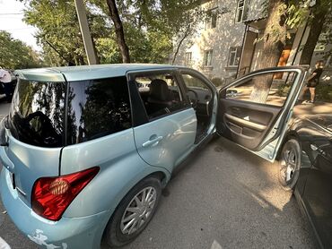corolla runx: Toyota ist: 2003 г., 1.3 л, Автомат, Бензин, Хэтчбэк
