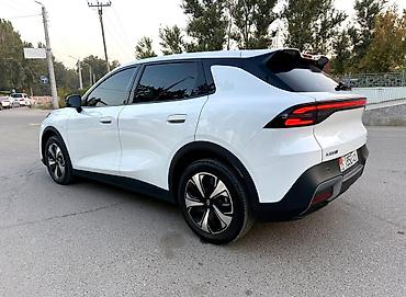 2026: Changan Qiyuan Q05: 2026 г., Автомат, Электромобиль, Кроссовер — 4