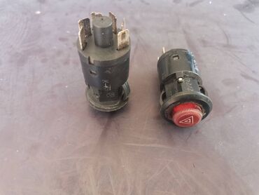 Auto delovi: Prekidač sva četri žmigavca Lada 2105,2107 Riva, Lada 2104 Karavan — 9