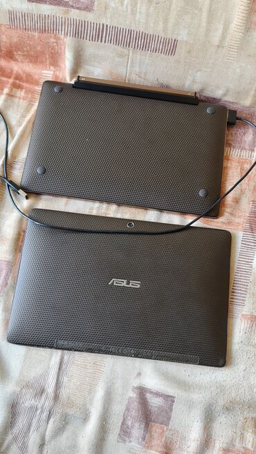 ASUS: Netbook je kao nov, sve radi nema.mane, moze I ko netbook I ko — 9