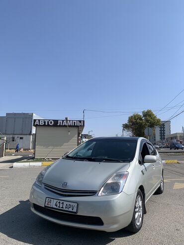 Toyota: Toyota Prius: 2005 г., 1.5 л, Вариатор, Гибрид, Седан