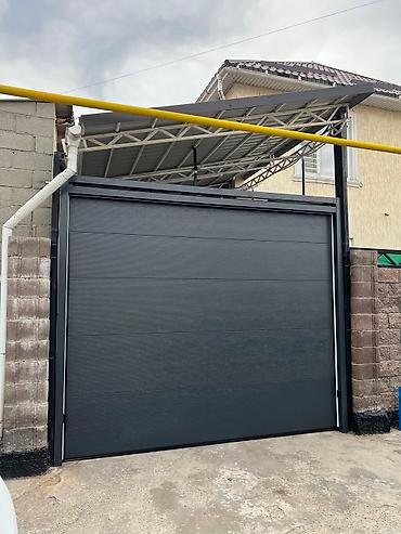 Секционные ворота: Алюминиевые, Автоматические, Длина: 10 м, Alutech, Для частного дома, С калиткой, В рассрочку, Новый, Бесплатная установка — 8