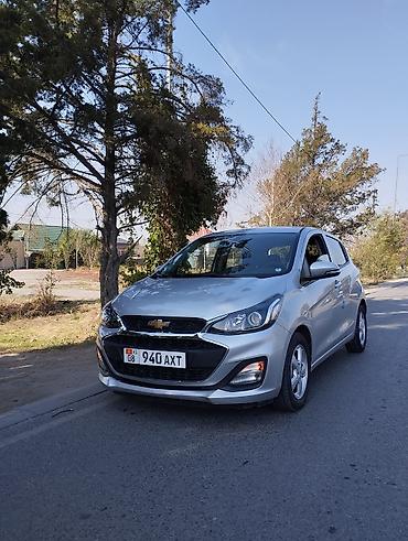 Chevrolet Spark: 2018 г., 0.1 л, Вариатор, Бензин, Хэтчбэк