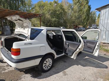 спортивные амортизатор: Volkswagen Vento: 1992 г., 1.8 л, Механика, Бензин, Седан