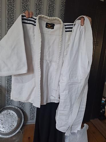 12 yas: Judo/Karate geyimleri:10-15 yaş arası uşaqlar üçündür.dəsti 25 azn.(2 — 5