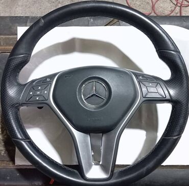 Sükanlar, rullar: Mercedes-Benz