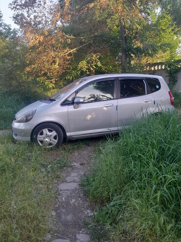 урулган машина: Honda Fit: 2002 г., 1.3 л, Вариатор, Бензин, Хетчбек