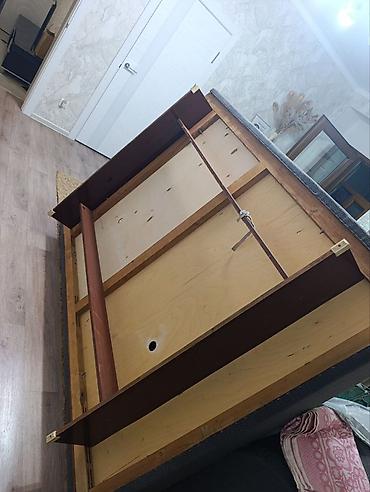 Дивандар: Бурчу бар диван, Жастыктар менен — 2