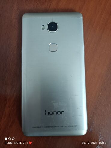 iphone 5c цена: Honor Honor 5c | 16 ГБ | цвет - Золотой | Трещины, царапины, Сенсорный, Две SIM карты