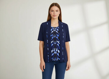 t shirty z piórami: Жіноча блуза, розмір L