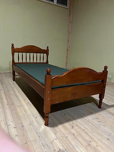 Çarpayılar: İşlənmiş, Təknəfərlik çarpayı, Bazasız, Matras ilə, Siyirməsiz — 1