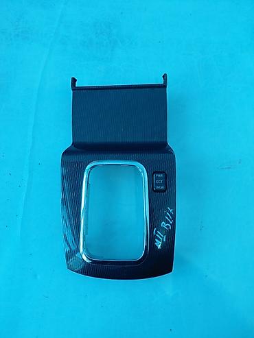 a pine: Сenter console Toyota 2001 г., Б/у, Оригинал, Япония — 1