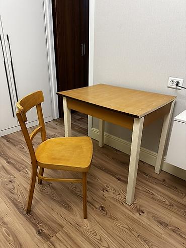 table study: Комплект: стол + 3 стула - Цвет: медово‑деревянный Габариты стола — 4
