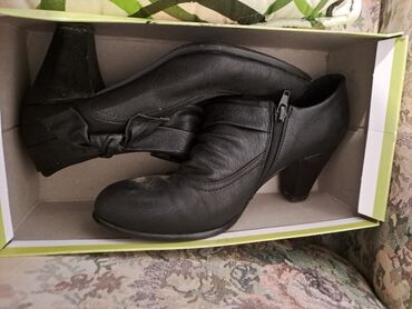 broj cipela 39 u americi: Ankle boots, Graceland, 39