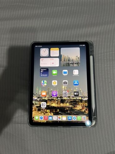 мониторы япония: Планшет, Apple, эс тутум 256 ГБ, 10" - 11", Wi-Fi, Колдонулган, Классикалык түсү - Кара