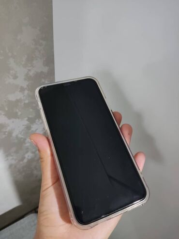 Apple iPhone: IPhone 11 Pro Max, Б/у, 256 ГБ, Белый, Чехол, 84 %