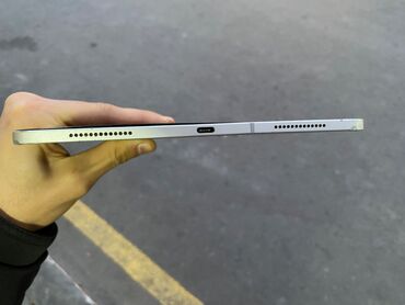 Apple iPad: İşlənmiş Apple iPad Pro 11 (2020), 11", 128 GB, Ünvandan götürmə