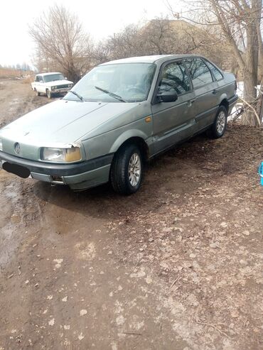 volkswagen golf хэтчбек: Volkswagen Passat: 1988 г., 1.8 л, Механика, Бензин, Седан