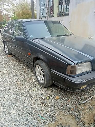 bmw e60 m: Volvo 850 sedan Xüsusiyyətlər: - Kuzov: 4 qapılı sedan, qara rəng - — 2