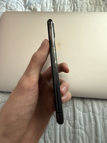 Apple iPhone: IPhone X, 64 GB, Space Gray, Face ID — 4